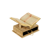 Ornate book stand with open Luxe Fluweel Beklede Koran in Koranbox
